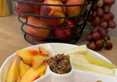 verschiedene Obstsorten auf einem Teller